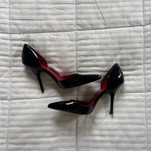 Mix No. 6 Black Patent Pointed D'Orsay Stiletto Pumps with Red Lining